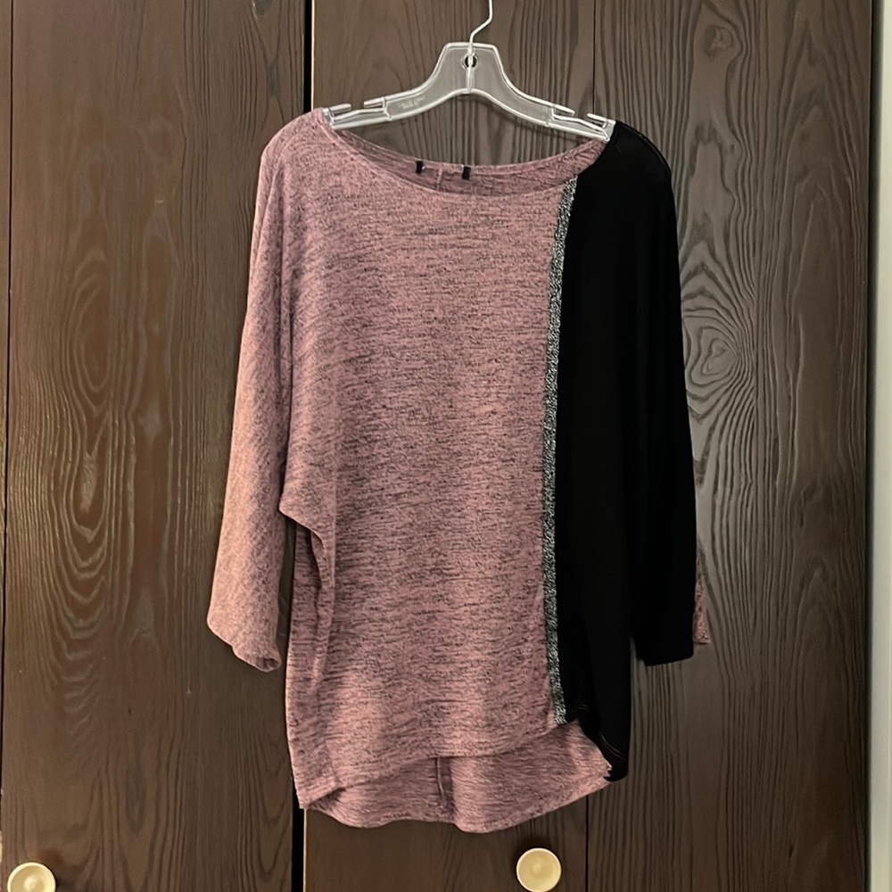 No Brand 3/4 Dolman sleeved black/ rose color  lightweight sweater. Size L/XL